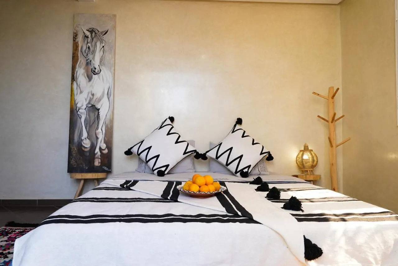 Bed & Breakfast Fleur De Cactus, Guesthouse, Tamraght